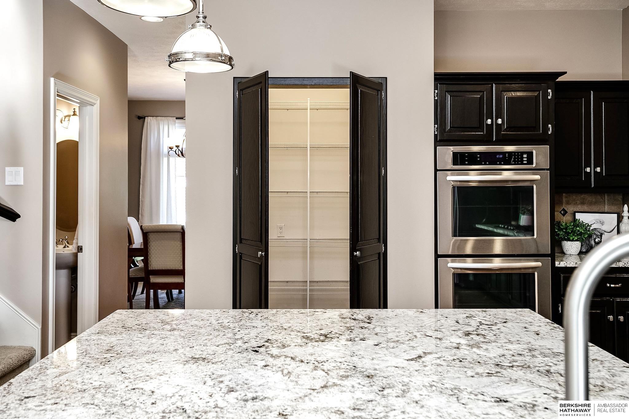 Omaha, Nebraska 68116, United States, 5 Bedrooms Bedrooms, ,4 BathroomsBathrooms,Residential,Active,220771