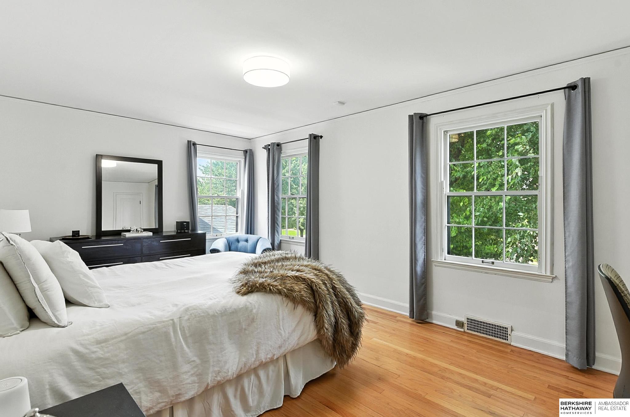 Omaha, Nebraska 68132, United States, 3 Bedrooms Bedrooms, ,2 BathroomsBathrooms,Residential,Pending,182905