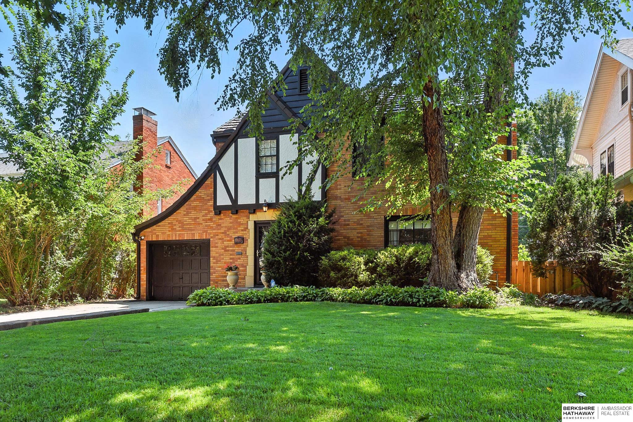 Omaha, Nebraska 68132, United States, 3 Bedrooms Bedrooms, ,2 BathroomsBathrooms,Residential,Pending,182905