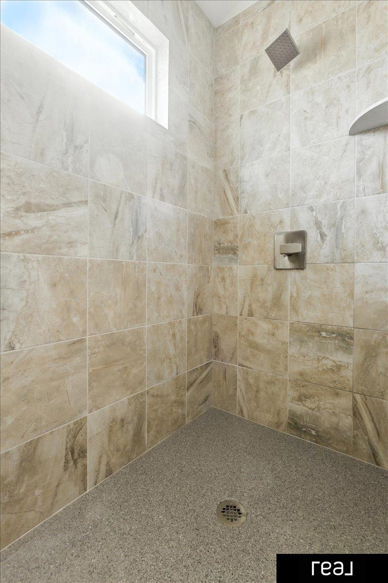 Papillion, Nebraska 68046, United States, 5 Bedrooms Bedrooms, ,3 BathroomsBathrooms,Residential,Active,204305