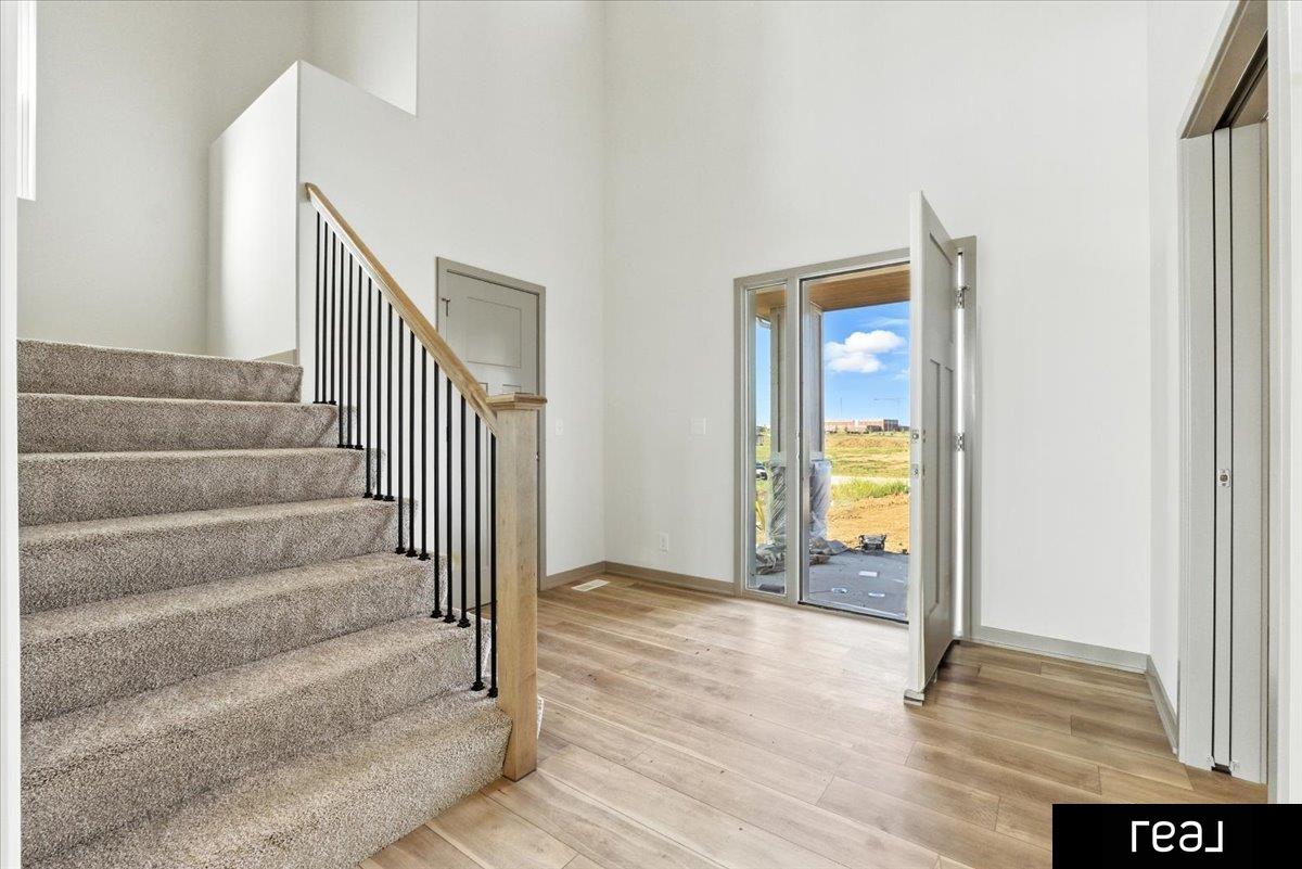 Papillion, Nebraska 68046, United States, 5 Bedrooms Bedrooms, ,3 BathroomsBathrooms,Residential,Active,204305