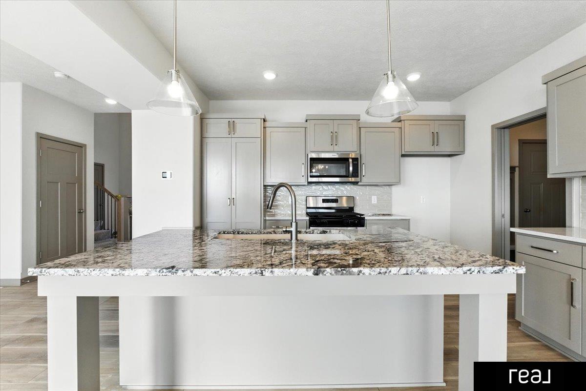 Papillion, Nebraska 68046, United States, 5 Bedrooms Bedrooms, ,3 BathroomsBathrooms,Residential,Active,204305