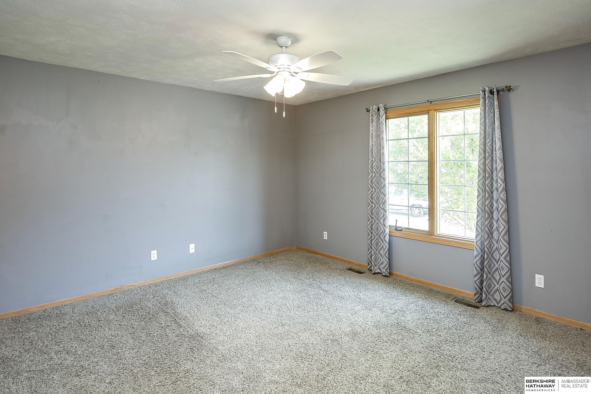 Gretna, Nebraska 68028, United States, 4 Bedrooms Bedrooms, ,3 BathroomsBathrooms,Residential,Active,187391