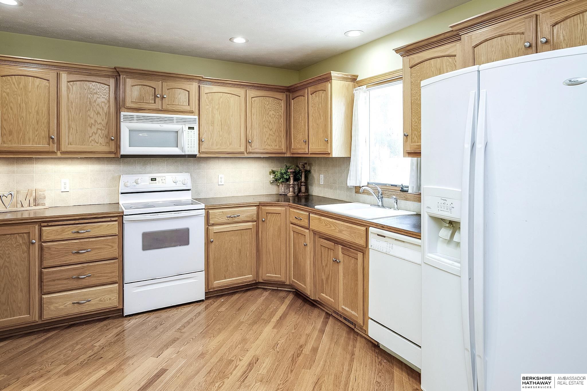 Gretna, Nebraska 68028, United States, 4 Bedrooms Bedrooms, ,3 BathroomsBathrooms,Residential,Active,187391