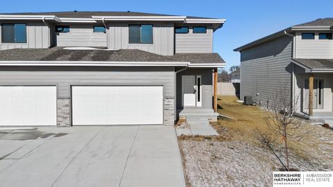 Photo of 14812 Willow Street, Bennington, NE 68007 (MLS # 22601443)