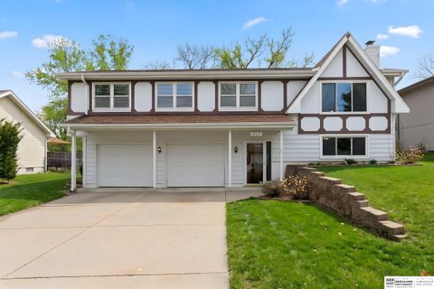 Photo of 10527 M Street, Omaha, NE 68127 (MLS # 22534627)