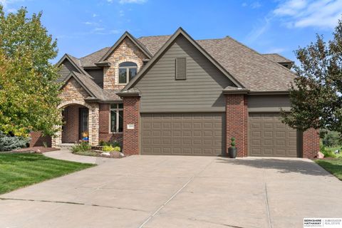 Photo of 6909 N 118th Circle, Omaha, NE 68142 (MLS # 22525958)