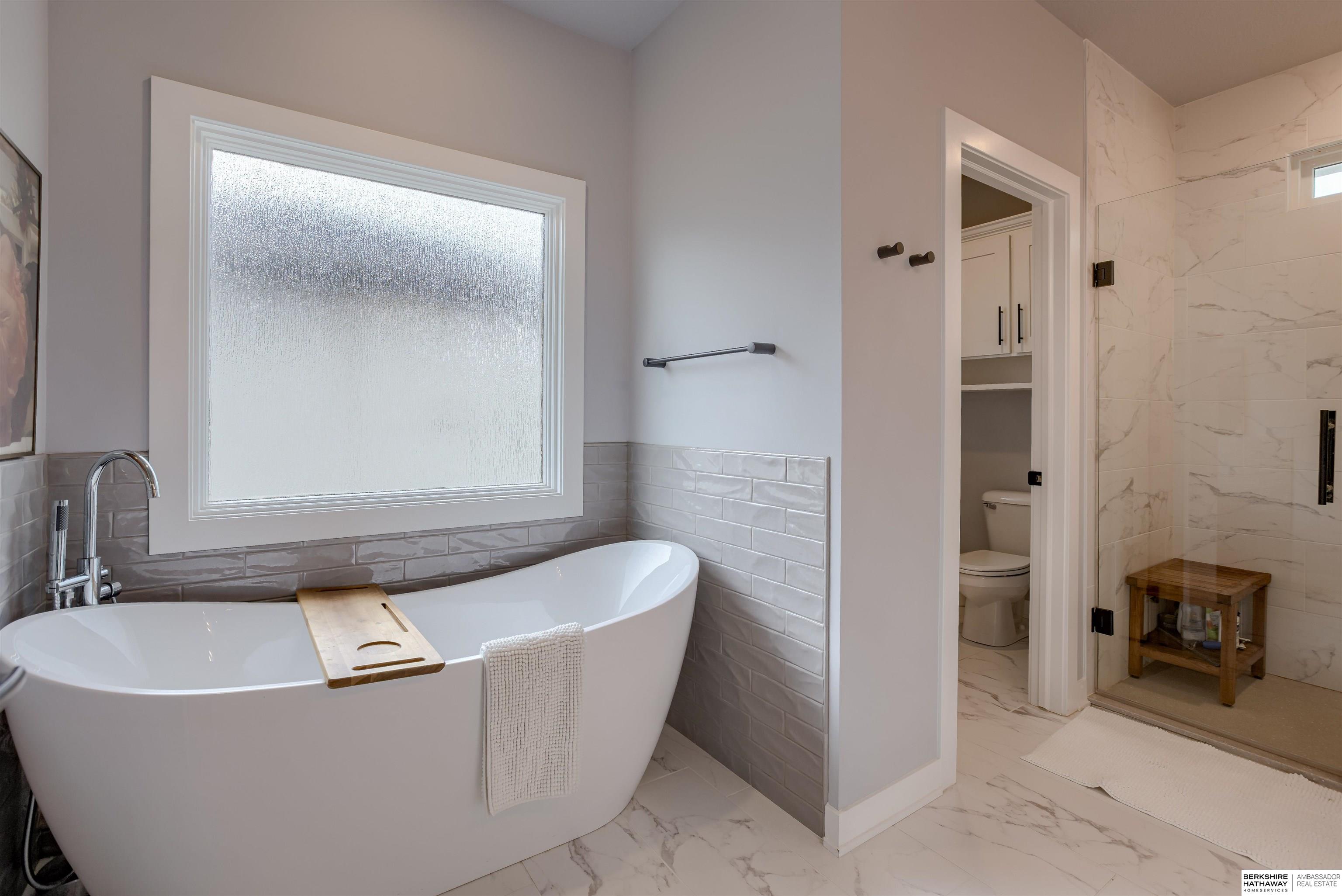 Omaha, Nebraska 68136, United States, 4 Bedrooms Bedrooms, ,3 BathroomsBathrooms,Residential,Active,146292