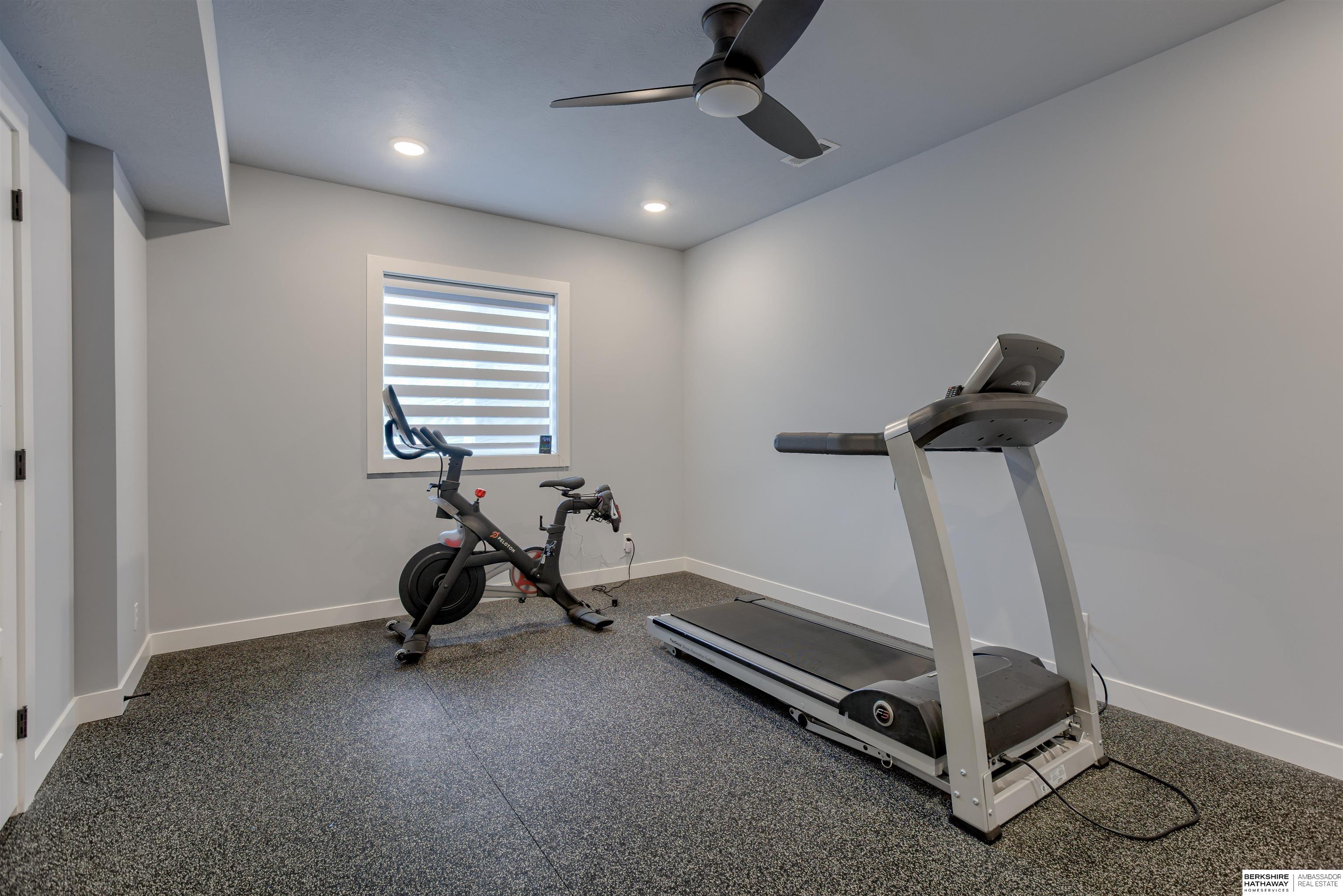 Omaha, Nebraska 68136, United States, 4 Bedrooms Bedrooms, ,3 BathroomsBathrooms,Residential,Active,146292