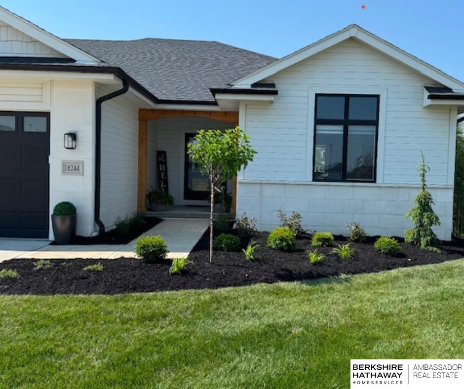 Omaha, Nebraska 68136, United States, 4 Bedrooms Bedrooms, ,3 BathroomsBathrooms,Residential,Active,146292