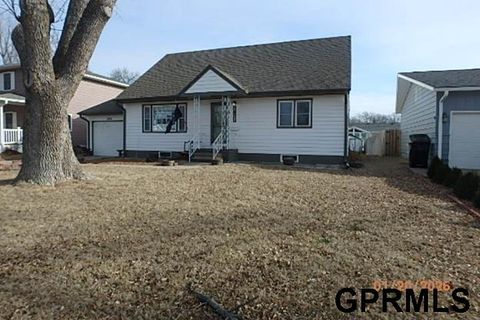 Photo of 1740 N Mayfair Avenue, Fremont, NE 68025 (MLS # 22607994)