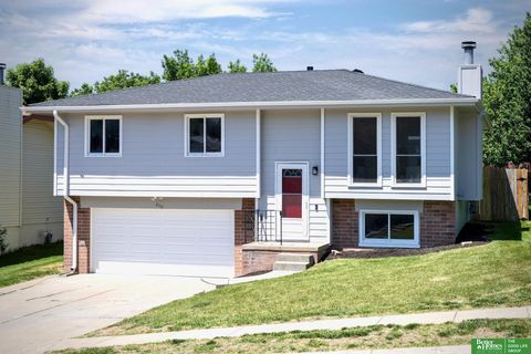 Photo of 6116 N 78th Terrace, Omaha, NE 68134 (MLS # 22614052)