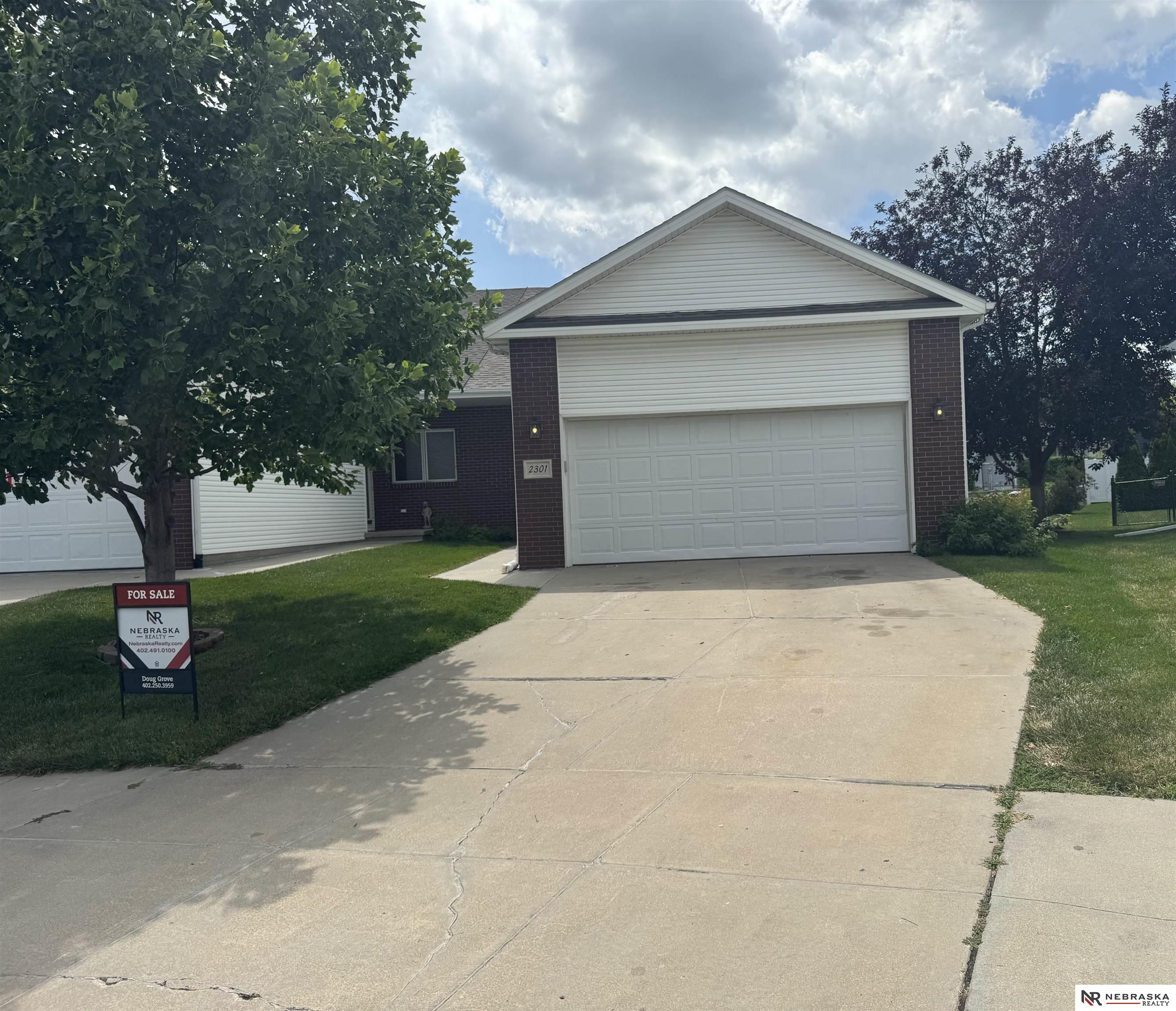Photo 1 of 27 — 2301 City View Court, Lincoln, NE 68521