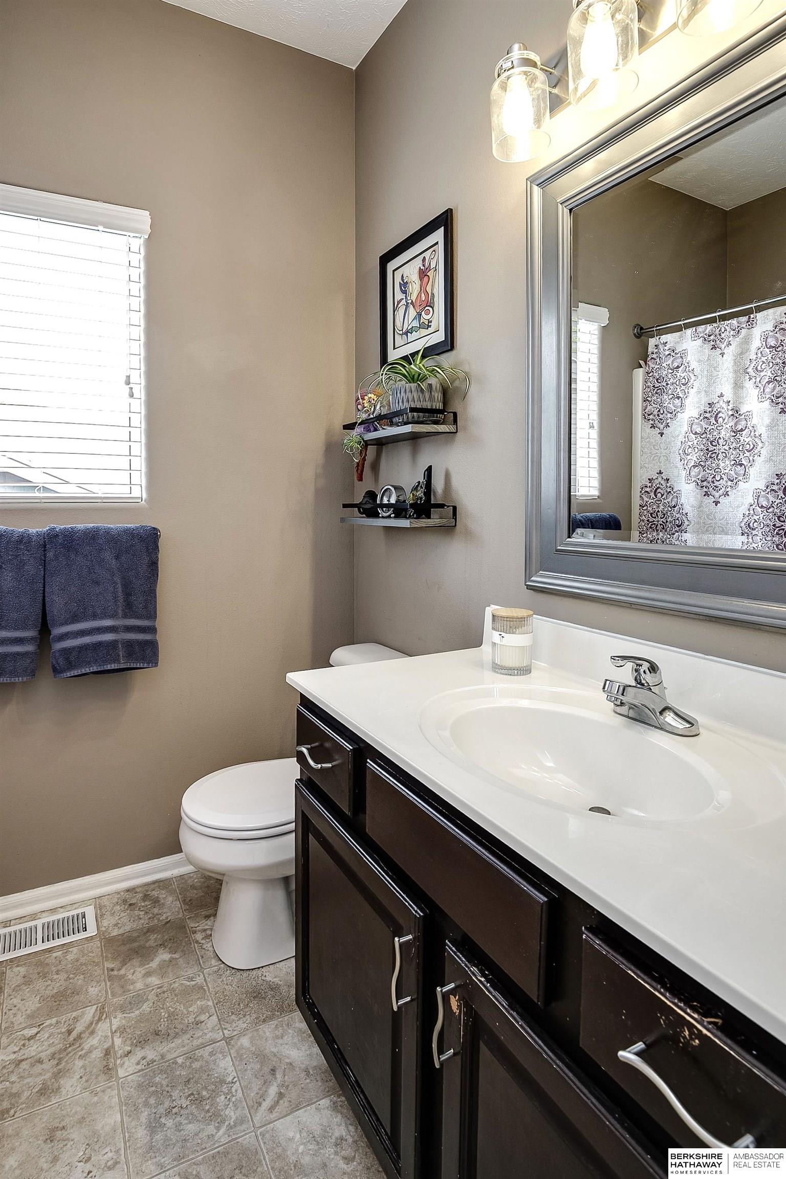 Omaha, Nebraska 68116, United States, 4 Bedrooms Bedrooms, ,3 BathroomsBathrooms,Residential,Active,178159