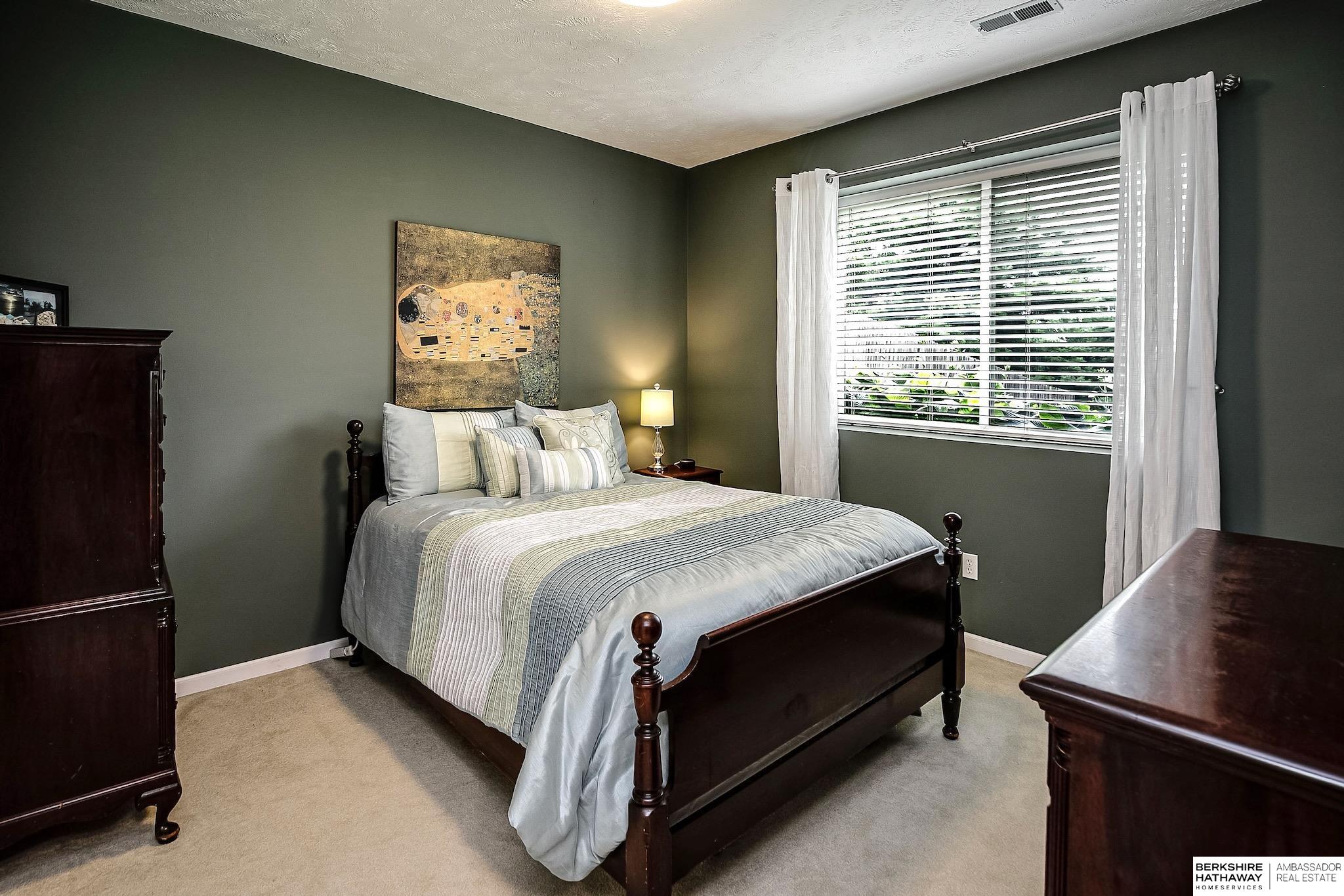 Omaha, Nebraska 68116, United States, 4 Bedrooms Bedrooms, ,3 BathroomsBathrooms,Residential,Active,178159