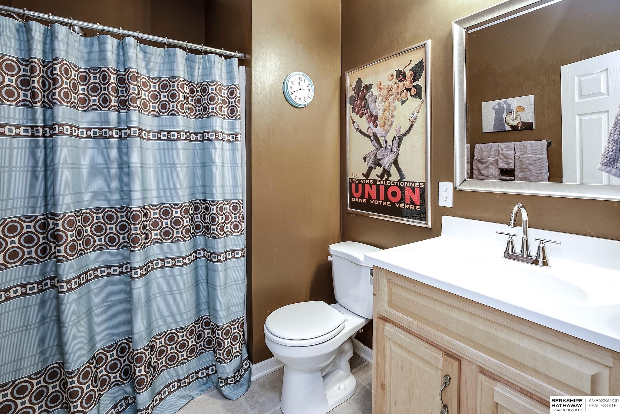 Omaha, Nebraska 68116, United States, 4 Bedrooms Bedrooms, ,3 BathroomsBathrooms,Residential,Active,178159