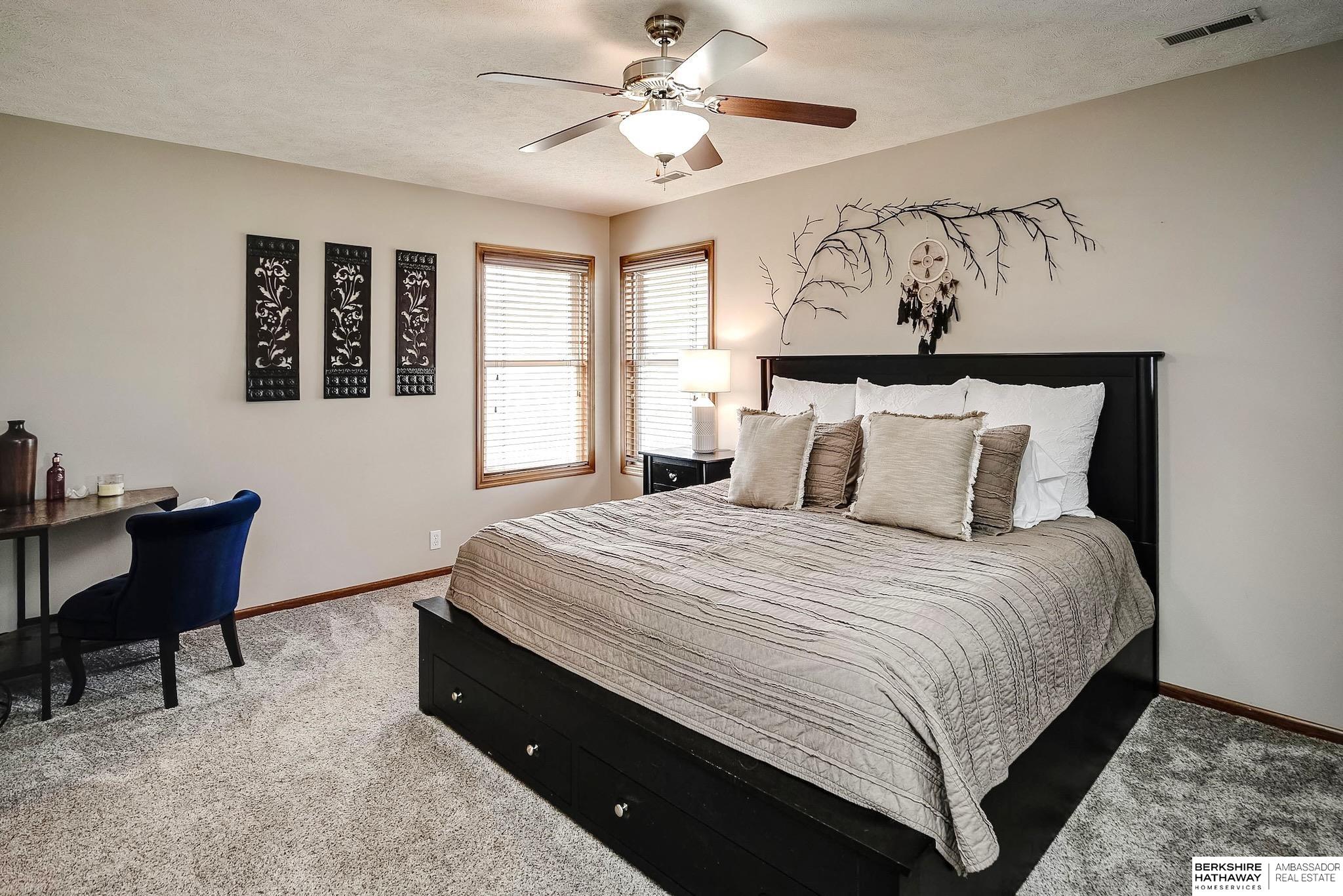 Omaha, Nebraska 68116, United States, 4 Bedrooms Bedrooms, ,2 BathroomsBathrooms,Residential,Pending,101241