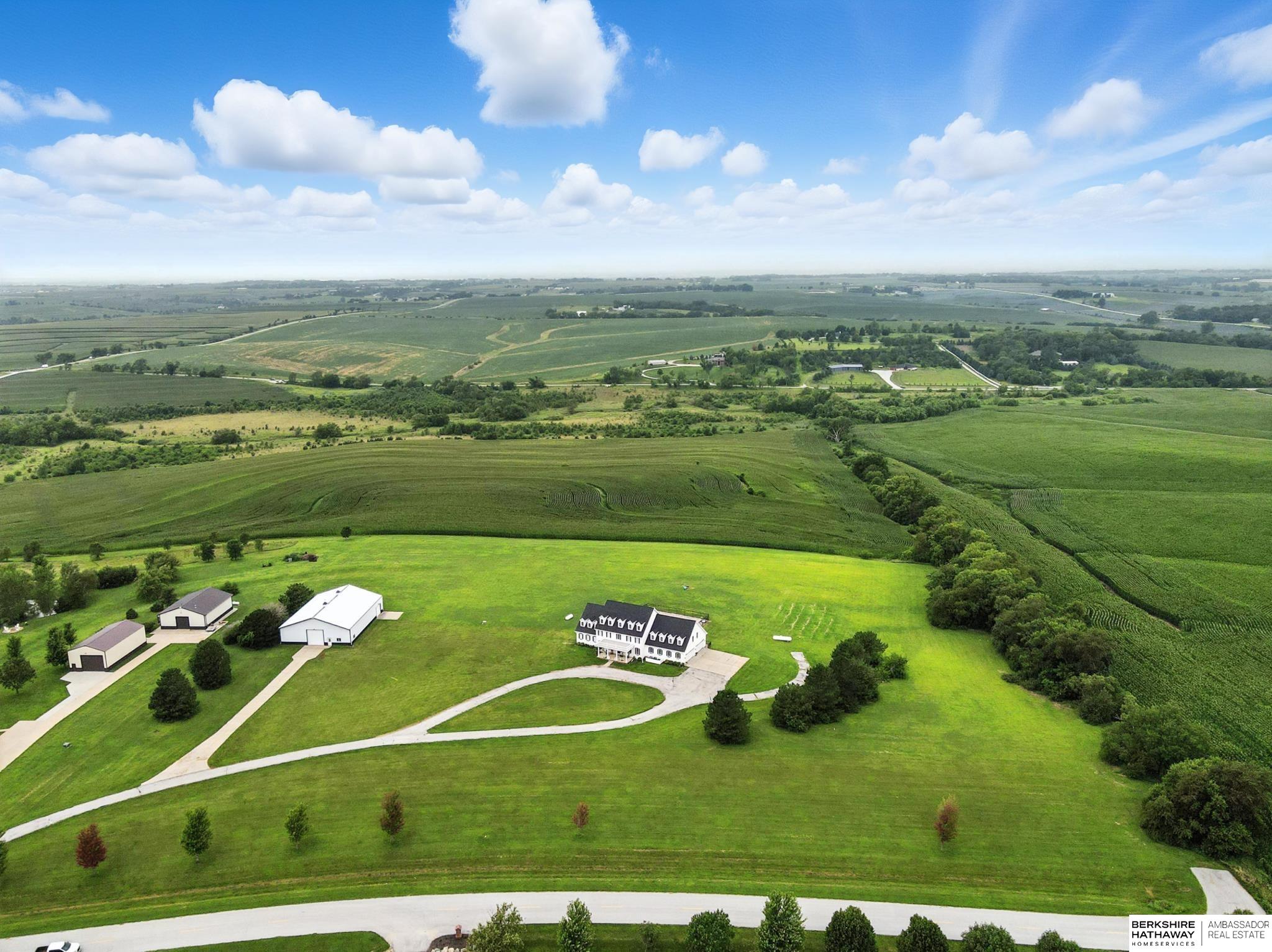 Bennington, Nebraska 68007, United States, 6 Bedrooms Bedrooms, ,4 BathroomsBathrooms,Residential,Pending,180952