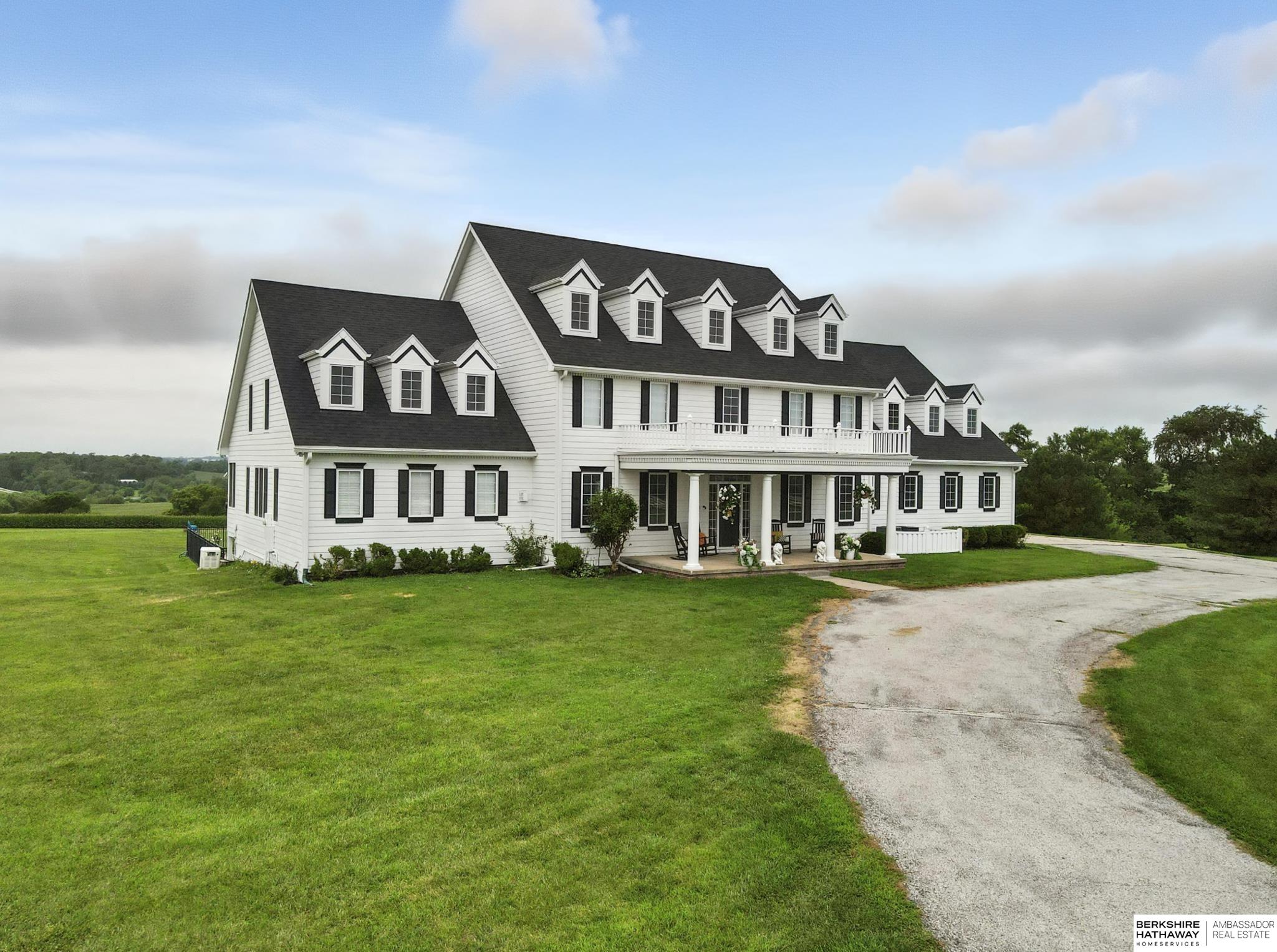 Bennington, Nebraska 68007, United States, 6 Bedrooms Bedrooms, ,4 BathroomsBathrooms,Residential,Pending,180952