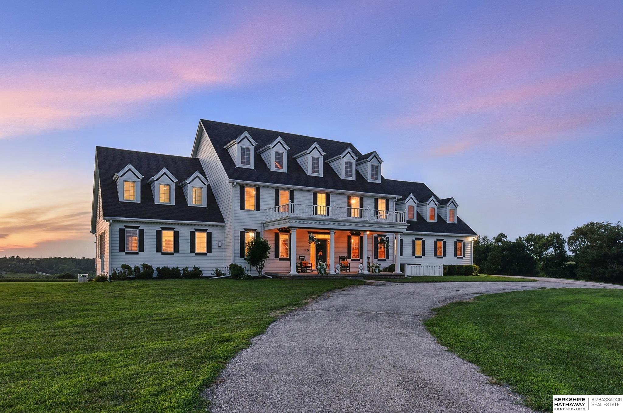 Bennington, Nebraska 68007, United States, 6 Bedrooms Bedrooms, ,4 BathroomsBathrooms,Residential,Pending,180952