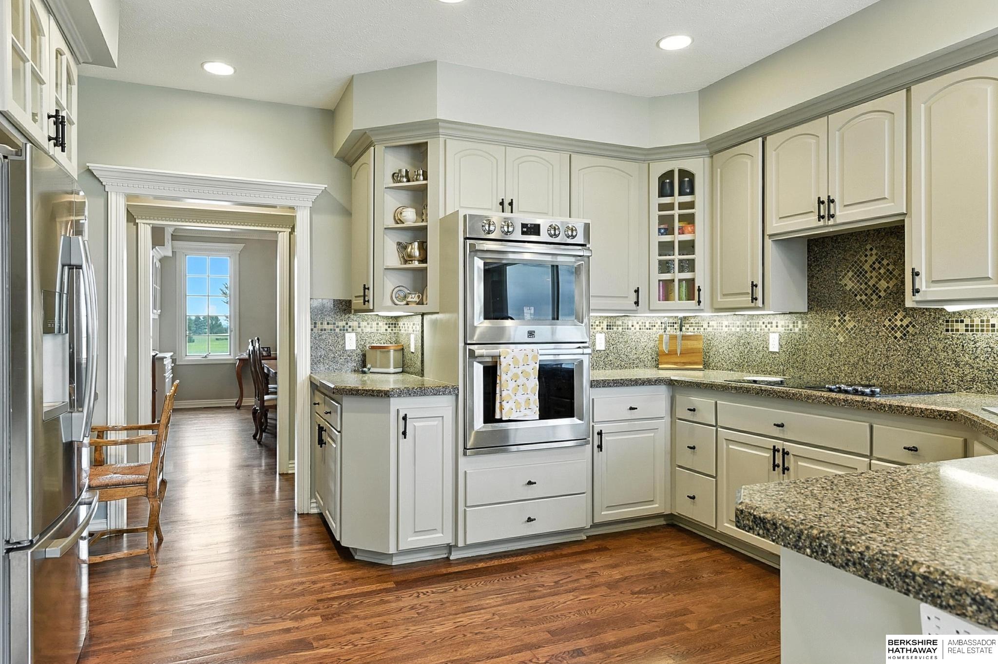 Bennington, Nebraska 68007, United States, 6 Bedrooms Bedrooms, ,4 BathroomsBathrooms,Residential,Pending,180952