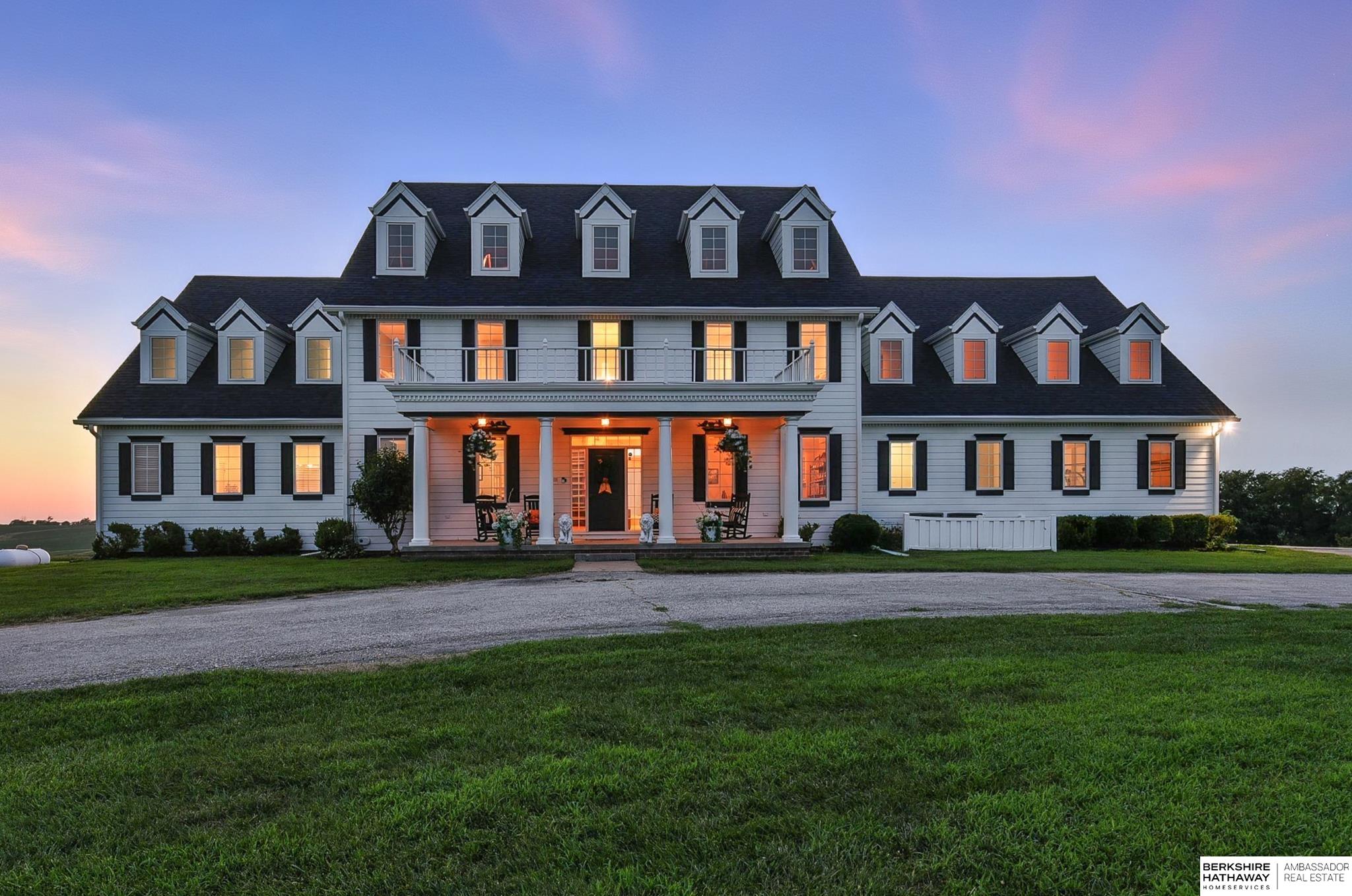 Bennington, Nebraska 68007, United States, 6 Bedrooms Bedrooms, ,4 BathroomsBathrooms,Residential,Pending,180952