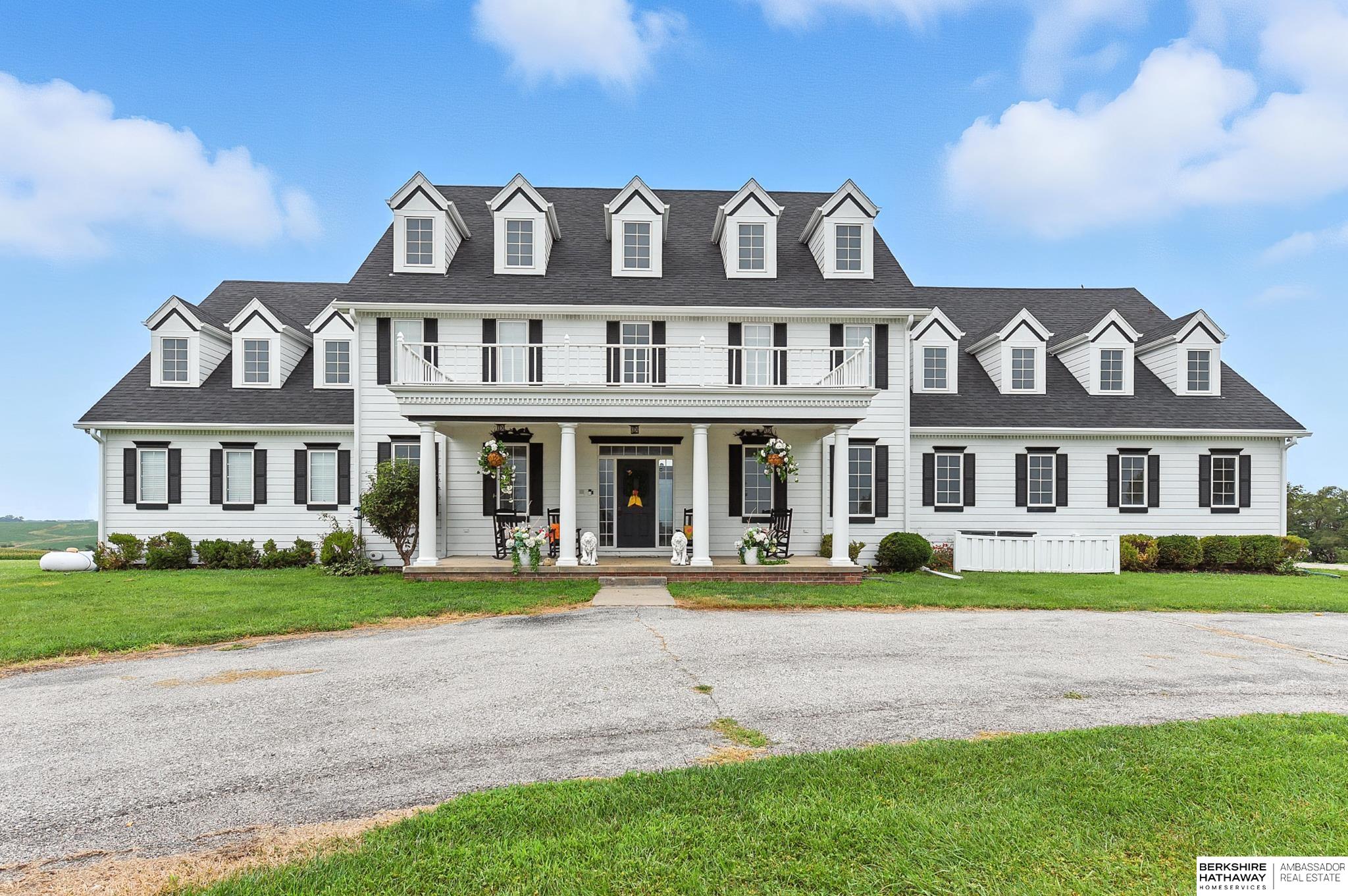 Bennington, Nebraska 68007, United States, 6 Bedrooms Bedrooms, ,4 BathroomsBathrooms,Residential,Pending,180952