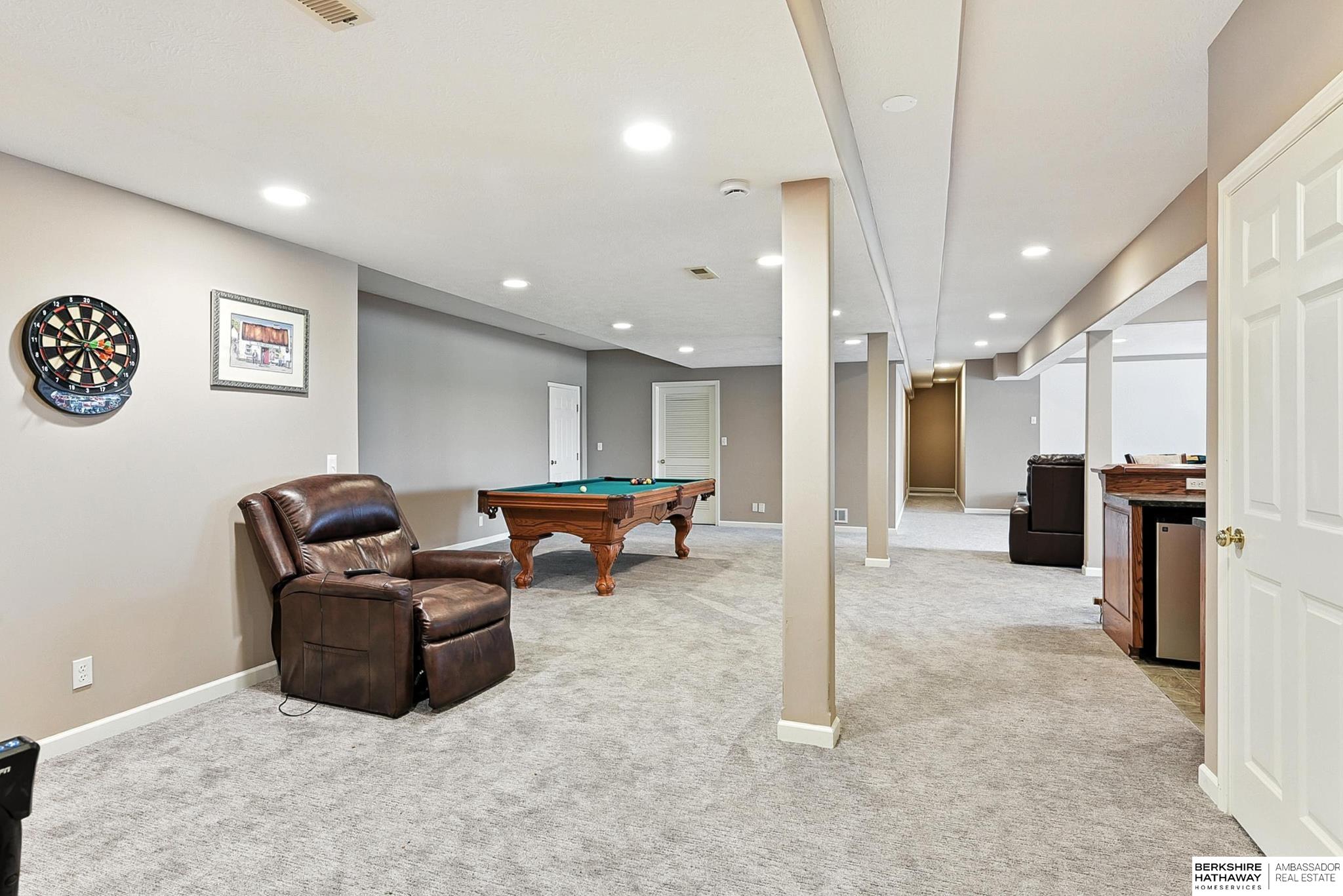 Bennington, Nebraska 68007, United States, 6 Bedrooms Bedrooms, ,4 BathroomsBathrooms,Residential,Pending,180952