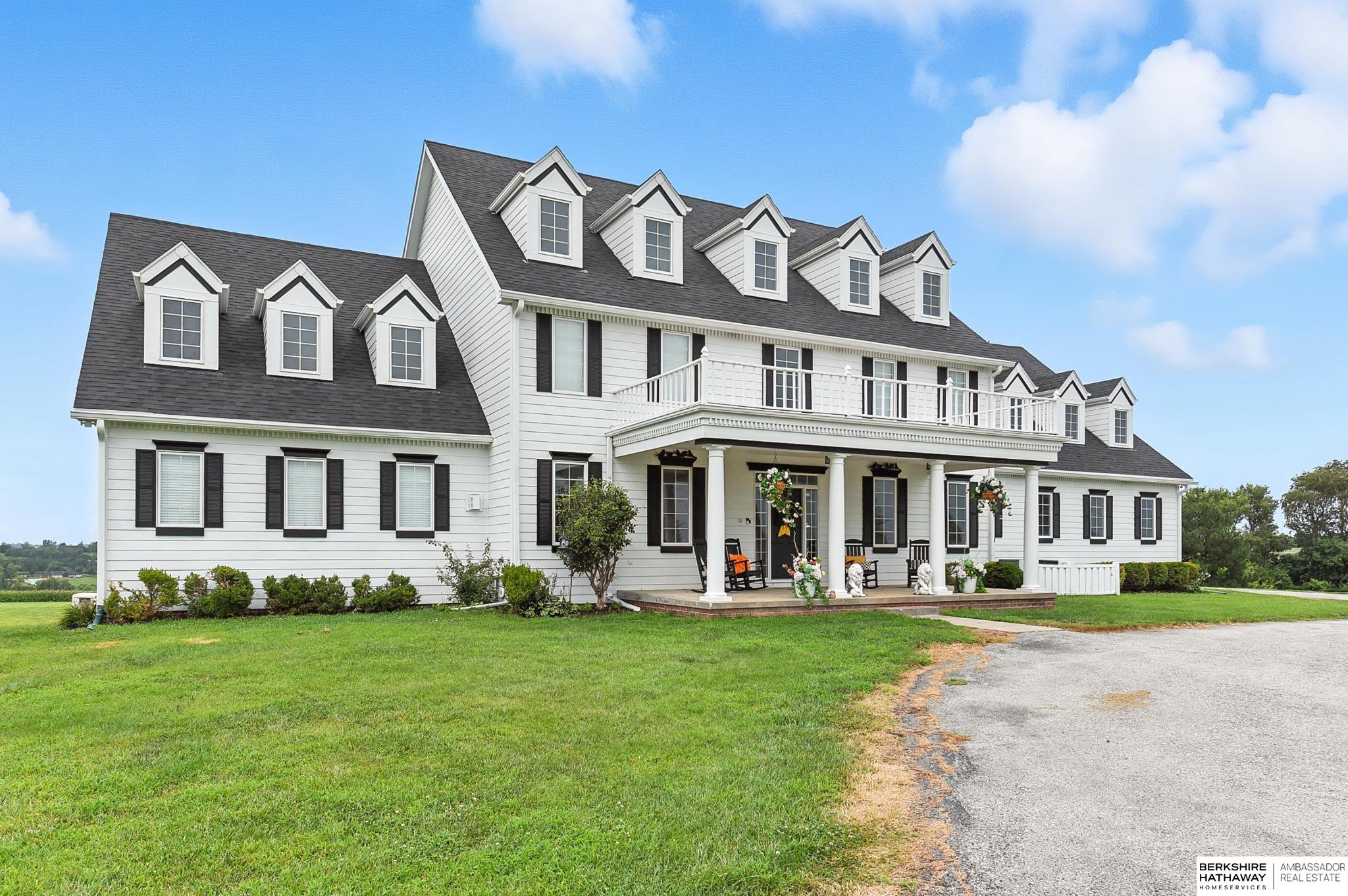 Bennington, Nebraska 68007, United States, 6 Bedrooms Bedrooms, ,4 BathroomsBathrooms,Residential,Pending,180952