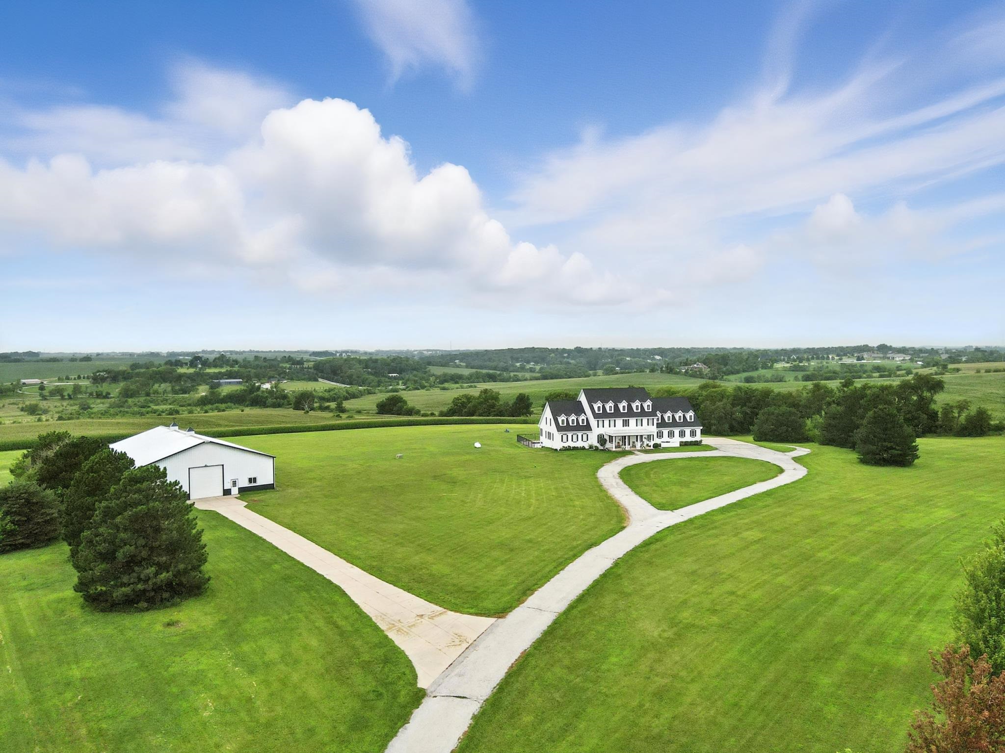 Bennington, Nebraska 68007, United States, 6 Bedrooms Bedrooms, ,4 BathroomsBathrooms,Residential,Pending,180952