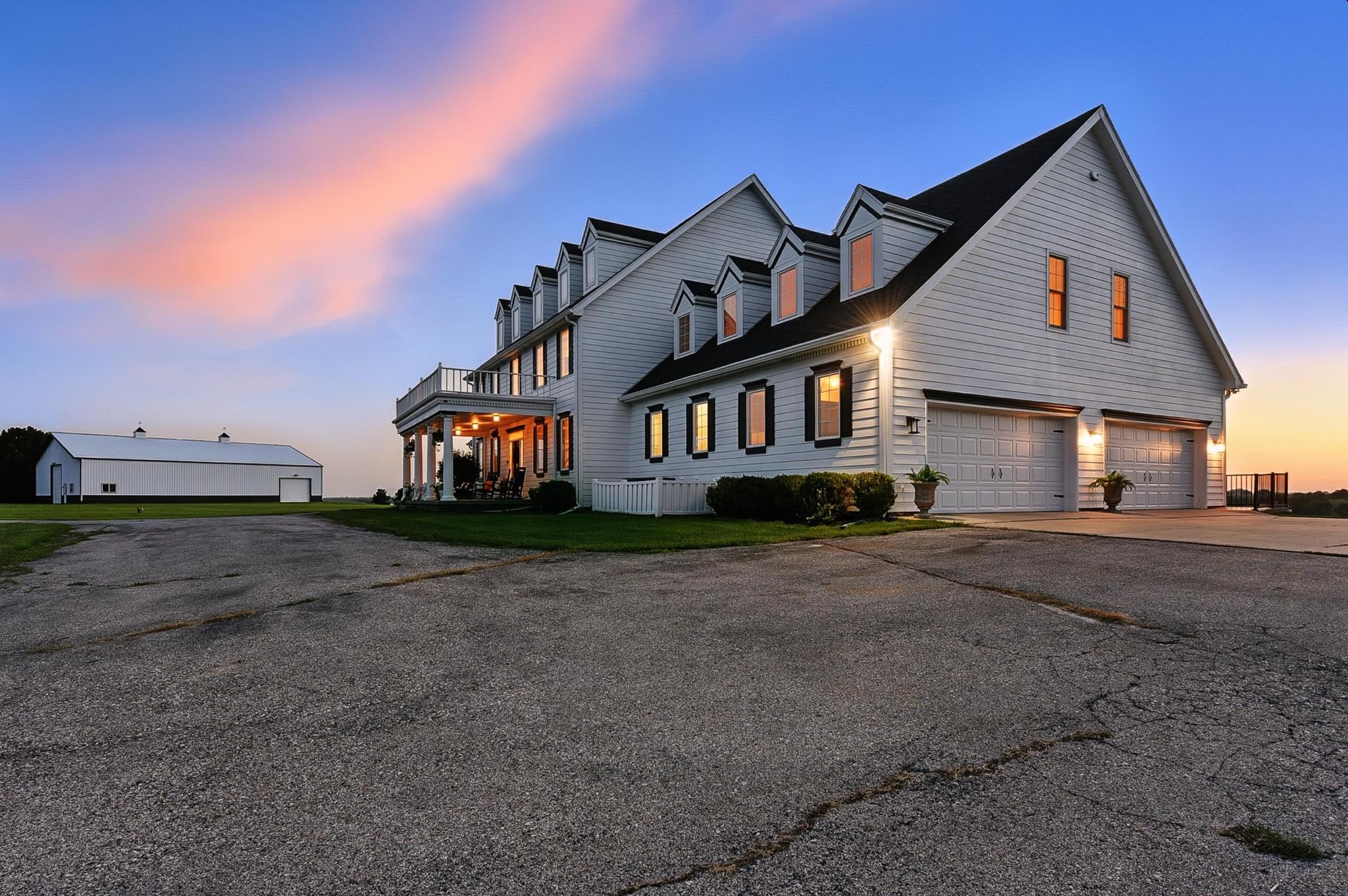 Bennington, Nebraska 68007, United States, 6 Bedrooms Bedrooms, ,4 BathroomsBathrooms,Residential,Pending,180952