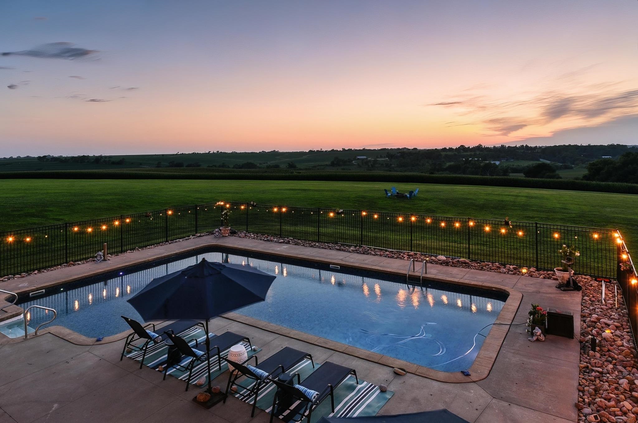 Bennington, Nebraska 68007, United States, 6 Bedrooms Bedrooms, ,4 BathroomsBathrooms,Residential,Pending,180952