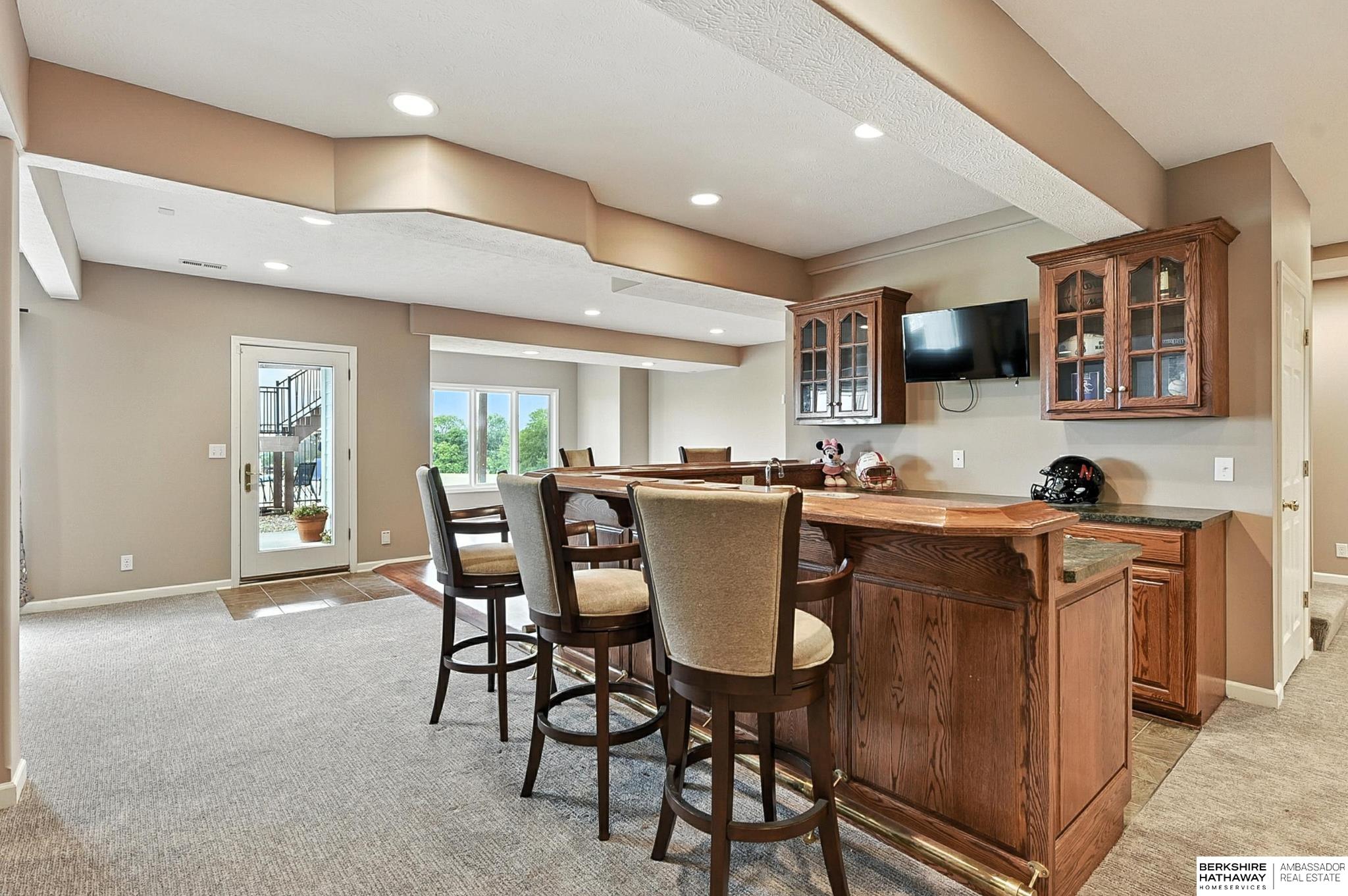 Bennington, Nebraska 68007, United States, 6 Bedrooms Bedrooms, ,4 BathroomsBathrooms,Residential,Pending,180952