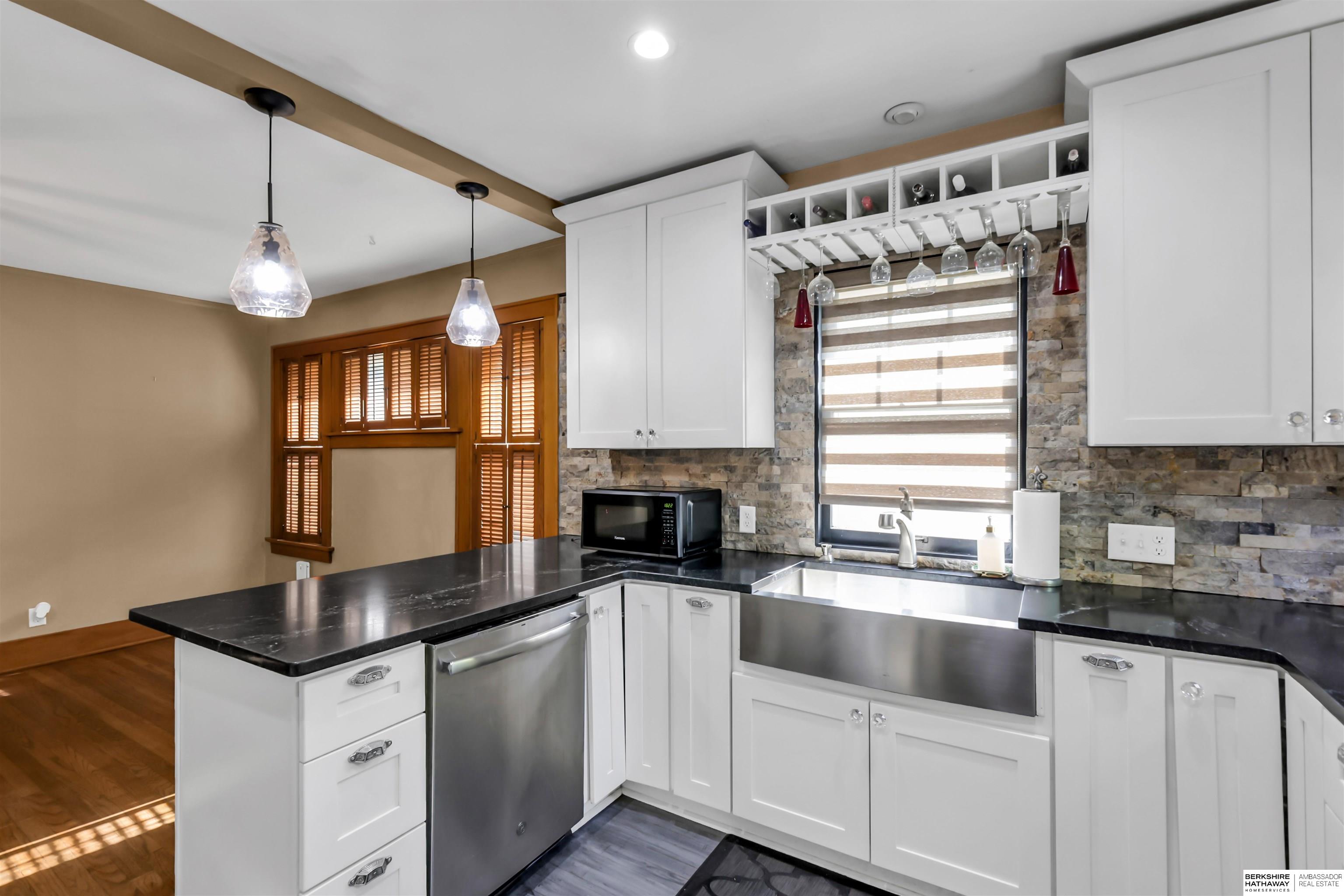 Omaha, Nebraska 68104, United States, 3 Bedrooms Bedrooms, ,2 BathroomsBathrooms,Residential,Active,253081