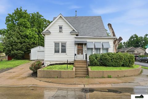 Photo of 1600 N 27Th Street, Lincoln, NE 68503 (MLS # 22618085)