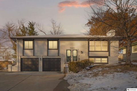 Photo of 16024 Wood Drive, Omaha, NE 68130 (MLS # 22533811)