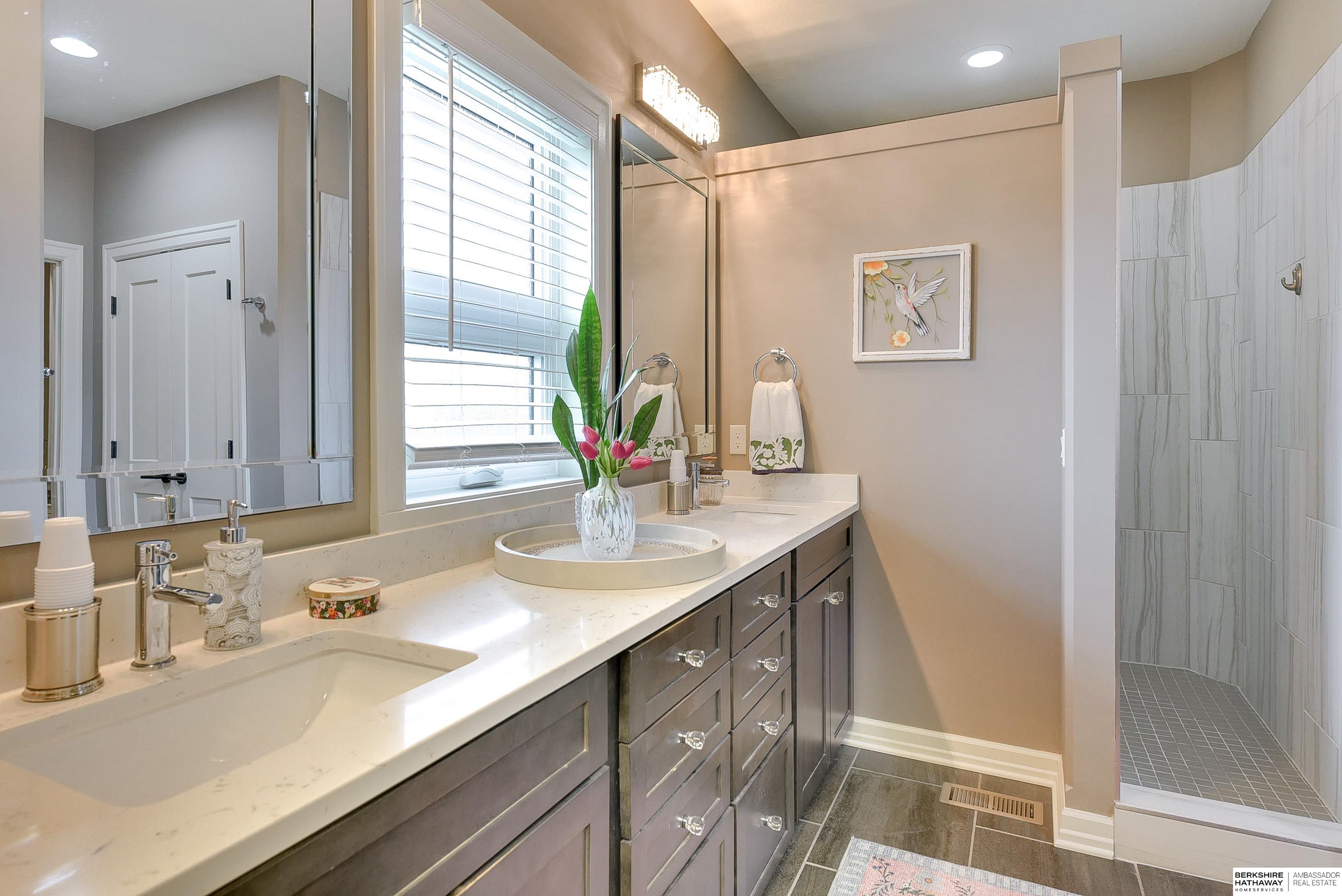 Bennington, Nebraska 68007, United States, 3 Bedrooms Bedrooms, ,3 BathroomsBathrooms,Residential,Active,101535