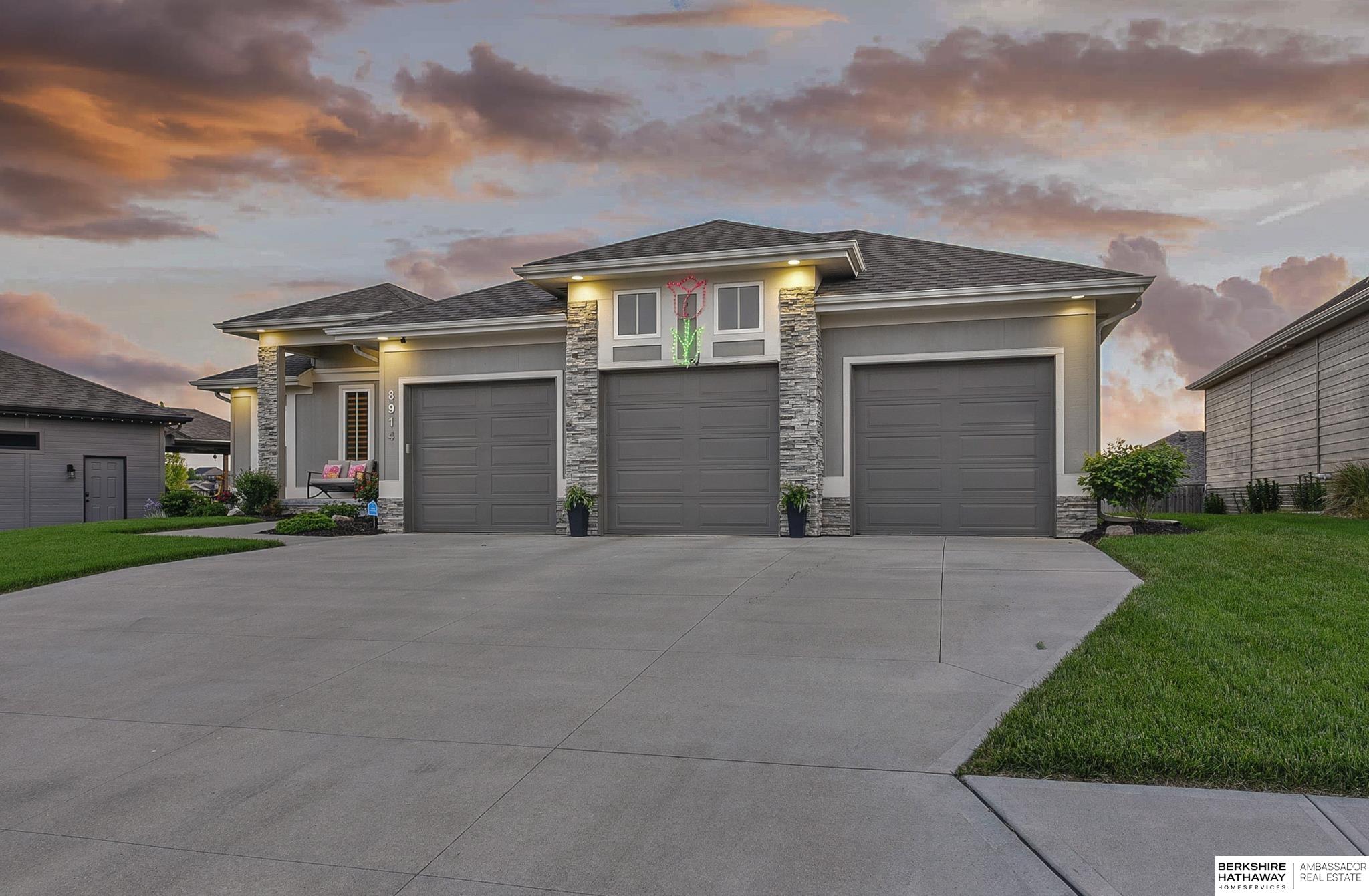 Bennington, Nebraska 68007, United States, 3 Bedrooms Bedrooms, ,3 BathroomsBathrooms,Residential,Active,101535