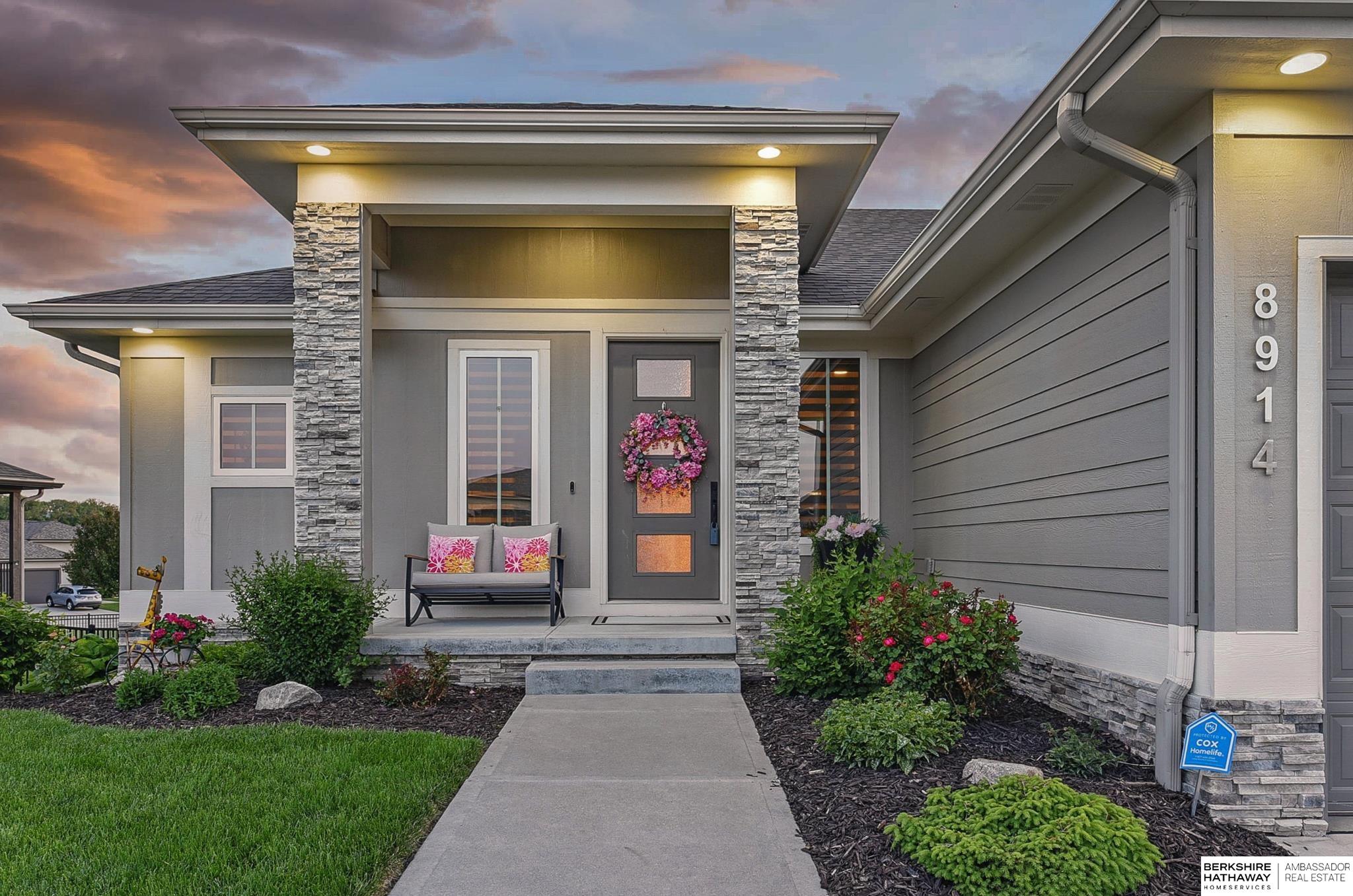 Bennington, Nebraska 68007, United States, 3 Bedrooms Bedrooms, ,3 BathroomsBathrooms,Residential,Active,101535