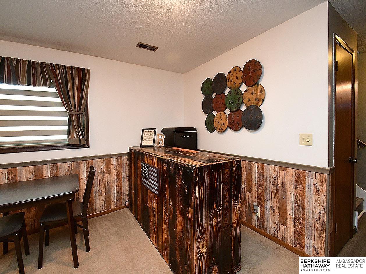 Omaha, Nebraska 68105, United States, 4 Bedrooms Bedrooms, ,2 BathroomsBathrooms,Residential,Active,125556