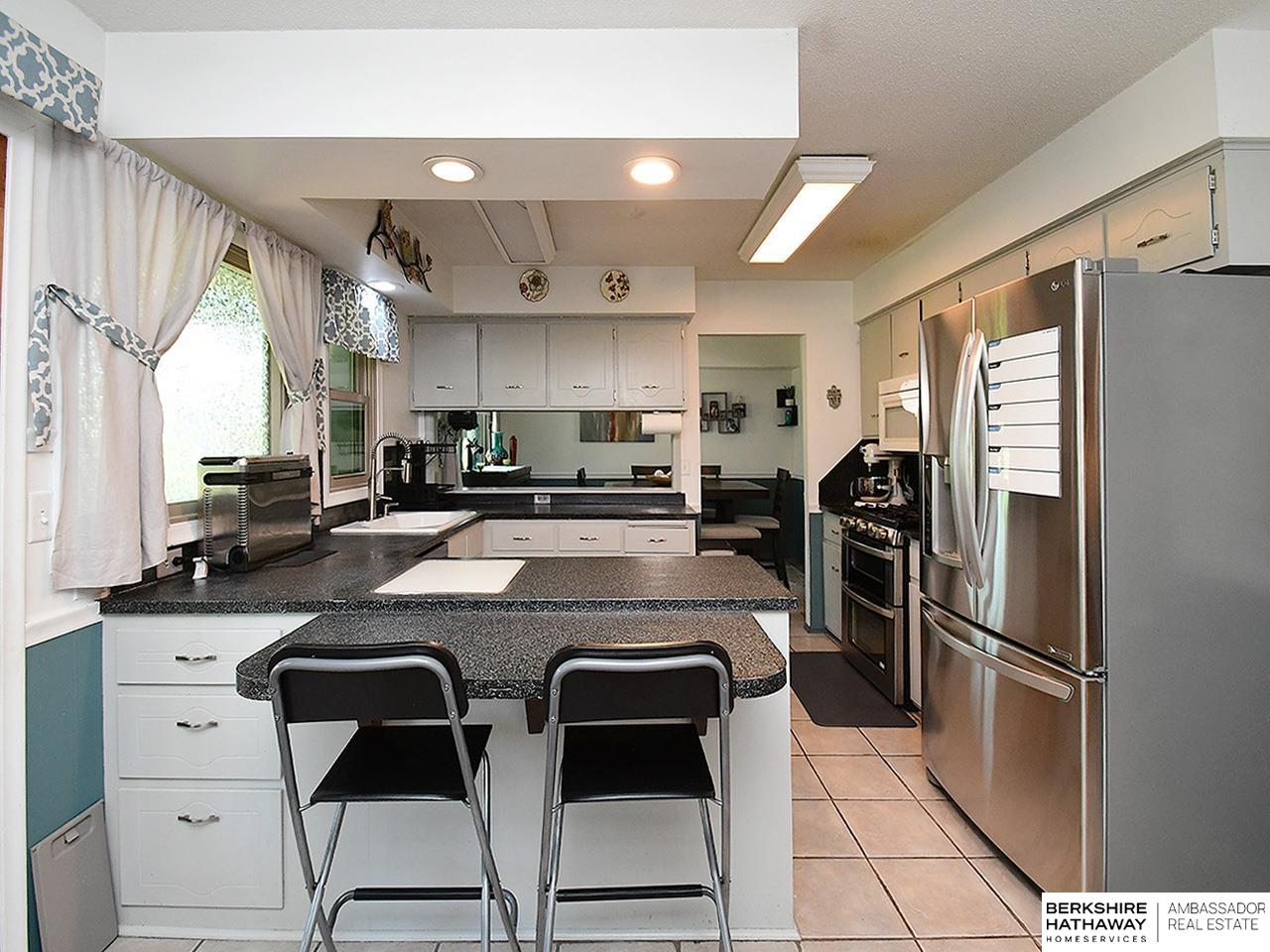 Omaha, Nebraska 68105, United States, 4 Bedrooms Bedrooms, ,2 BathroomsBathrooms,Residential,Active,125556