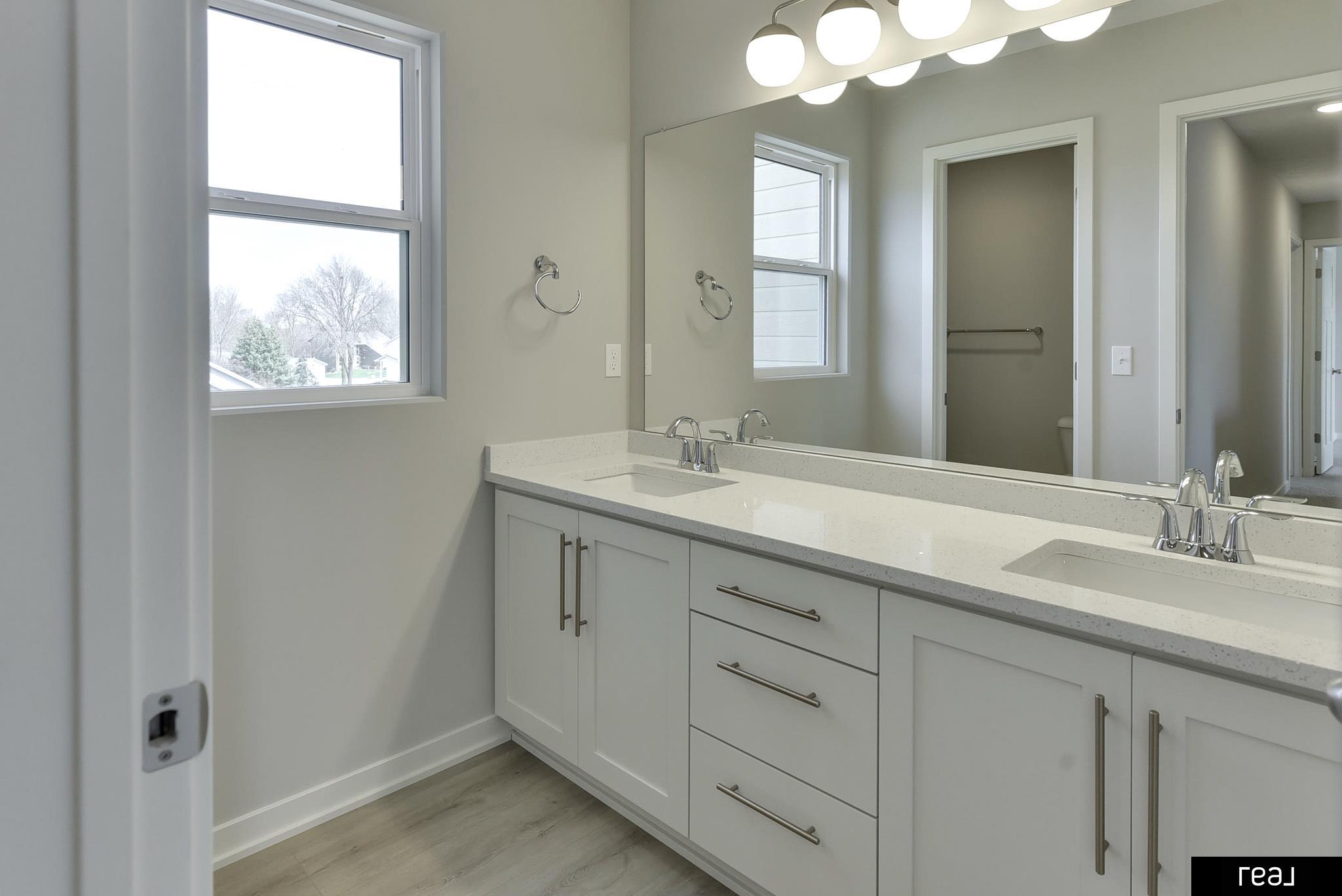 Bellevue, Nebraska 68123, United States, 4 Bedrooms Bedrooms, ,4 BathroomsBathrooms,Residential,Active,128069