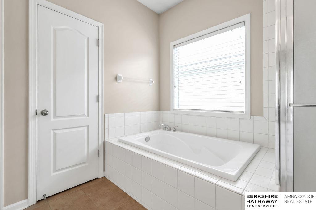 Elkhorn, Nebraska 68022, United States, 4 Bedrooms Bedrooms, ,3 BathroomsBathrooms,Residential,Active,179945