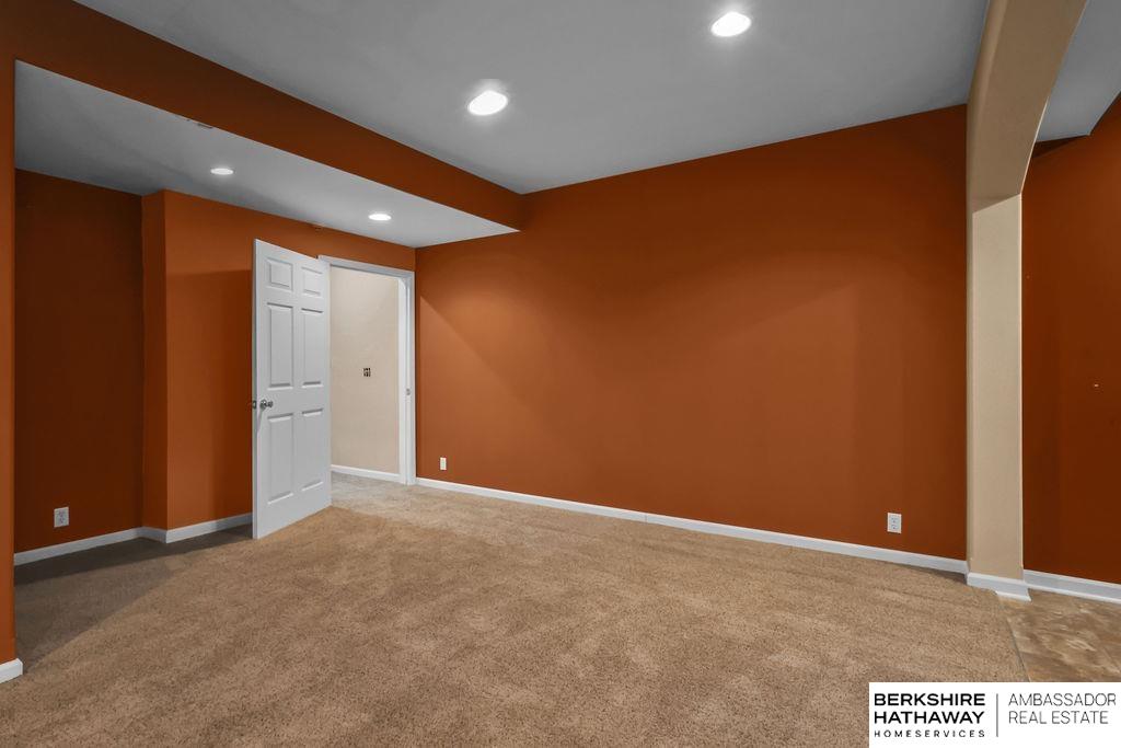 Elkhorn, Nebraska 68022, United States, 4 Bedrooms Bedrooms, ,3 BathroomsBathrooms,Residential,Active,179945