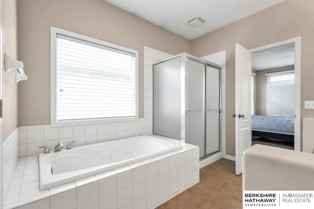 Elkhorn, Nebraska 68022, United States, 4 Bedrooms Bedrooms, ,3 BathroomsBathrooms,Residential,Active,179945