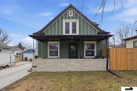 Photo of 2729 Arlington Avenue, Lincoln, NE 68502 (MLS # 22608442)