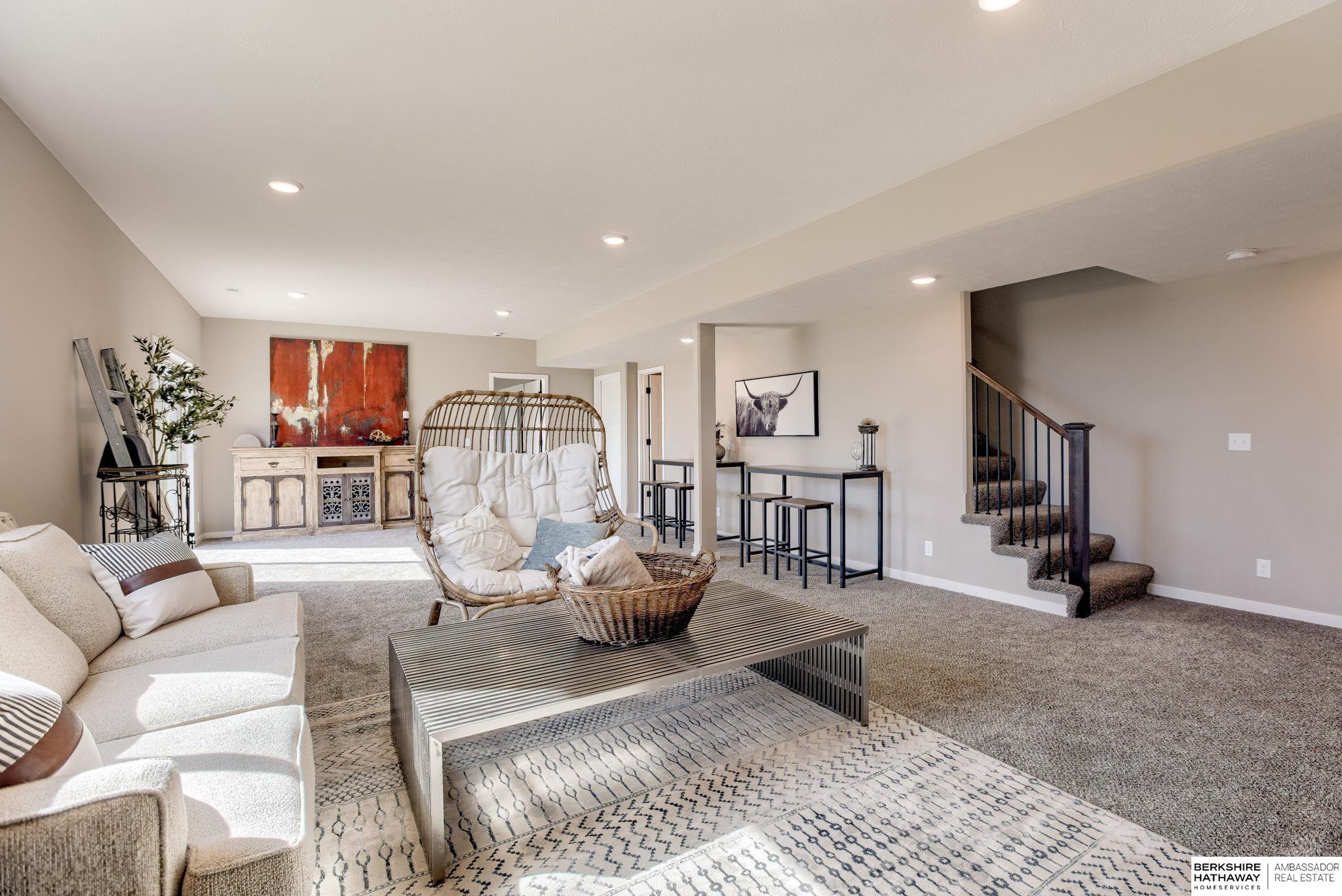 Omaha, Nebraska 68116, United States, 4 Bedrooms Bedrooms, ,3 BathroomsBathrooms,Residential,Active,175397