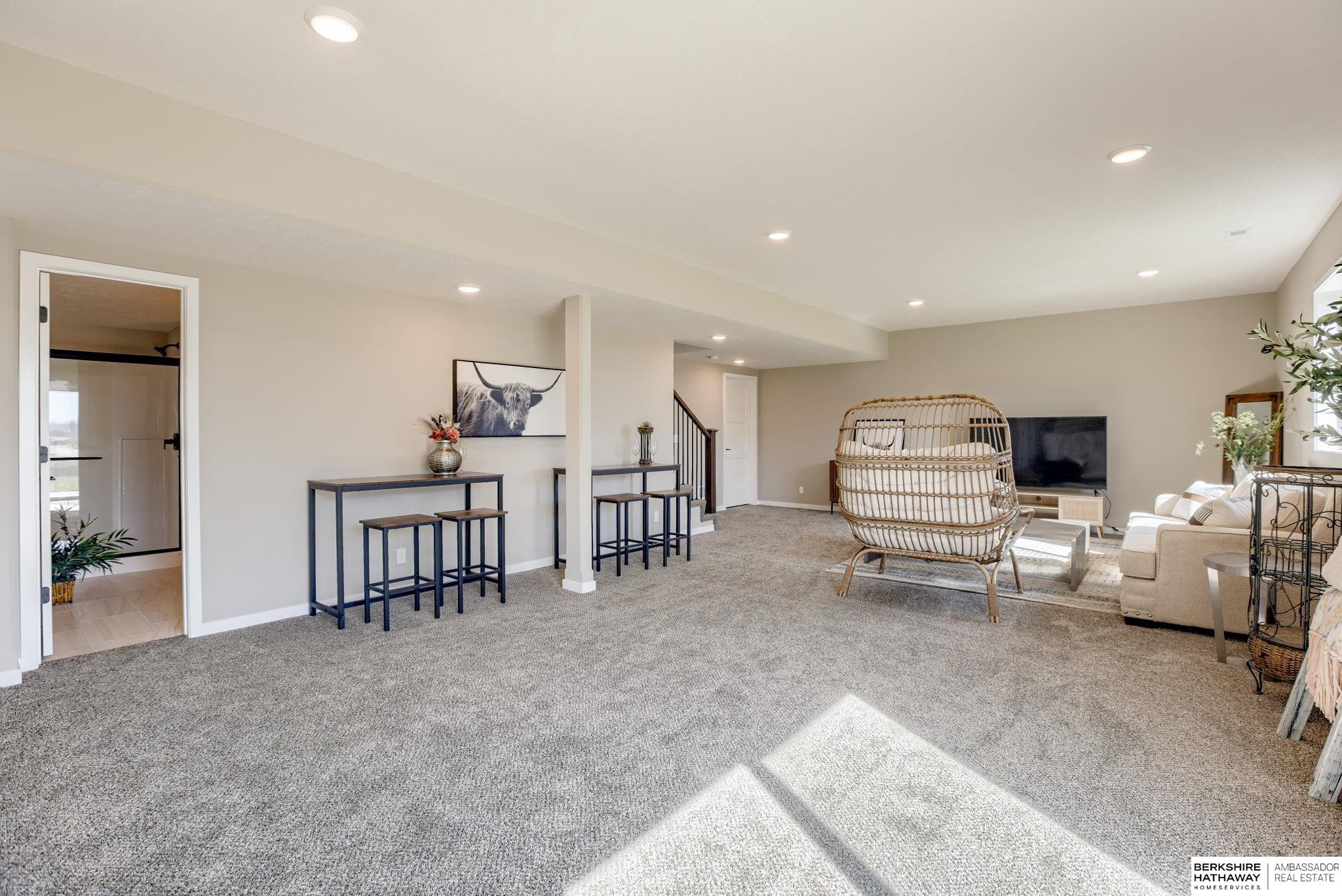 Omaha, Nebraska 68116, United States, 4 Bedrooms Bedrooms, ,3 BathroomsBathrooms,Residential,Active,175397