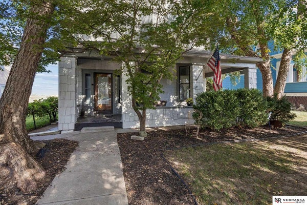 1019 S 30TH AVE, OMAHA, NE 68105 - Image 29933152e121c679ca8ed3f848de0ef2/3760371687
