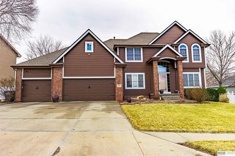 Photo of 9917 Brentwood Drive, La Vista, NE 68128 (MLS # 22605588)